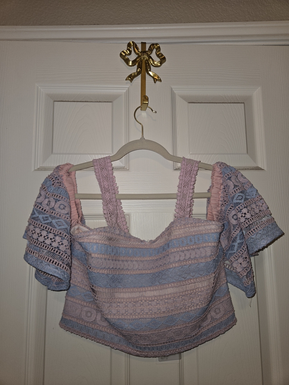 foxiedox Pink & Blue Lace-Trim Puff Sleeve Crop Top